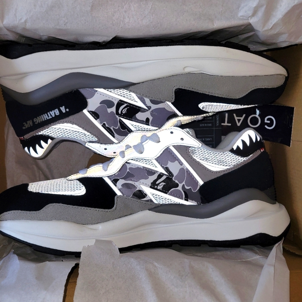 Bape × new balance  57/40